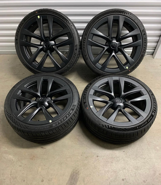 Genuine Tesla Model S Plaid 21” Wheel & Tire Set